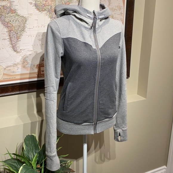 LULULEMON hoodie - Picture 4 of 16